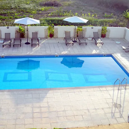 公寓式酒店 安吉拉假日公寓式酒店 Paphos